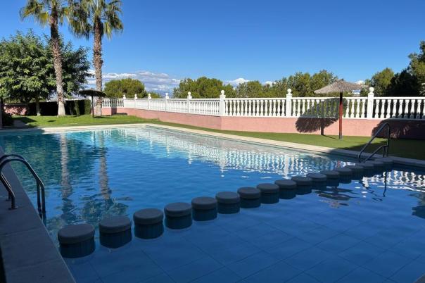 3 bed bungalow in Santa Pola