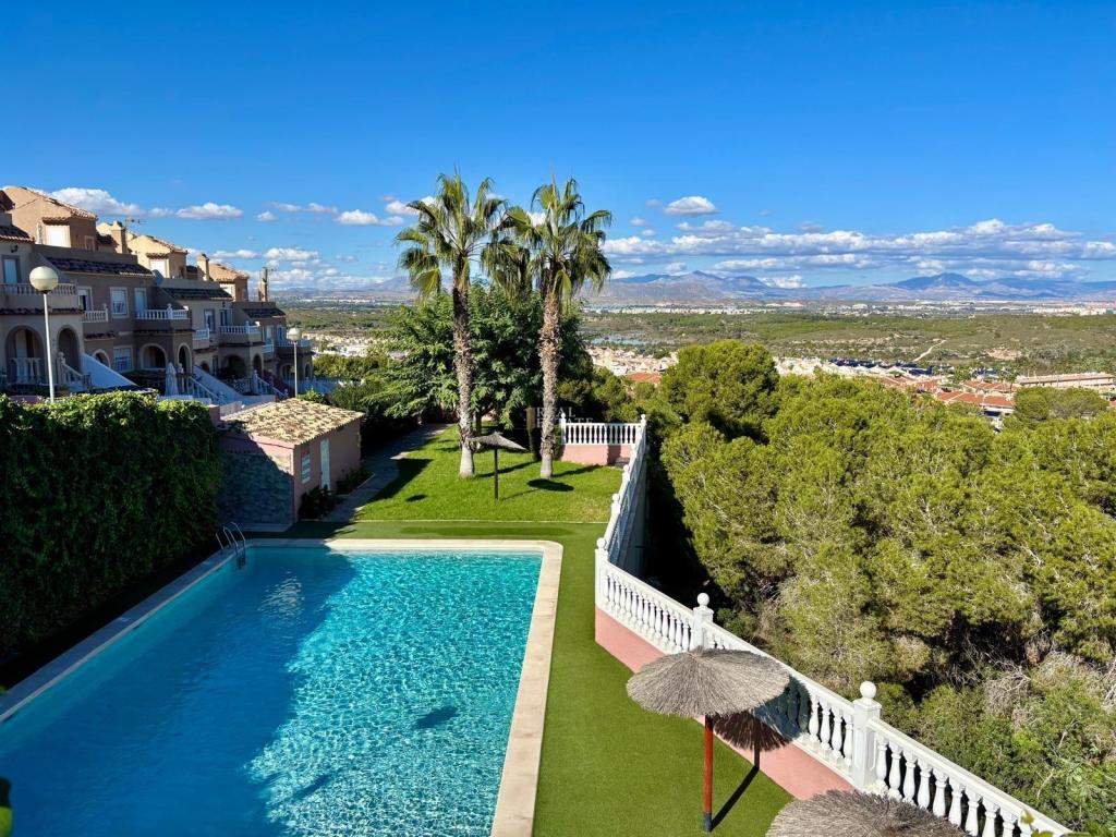 3 bed bungalow in Santa Pola