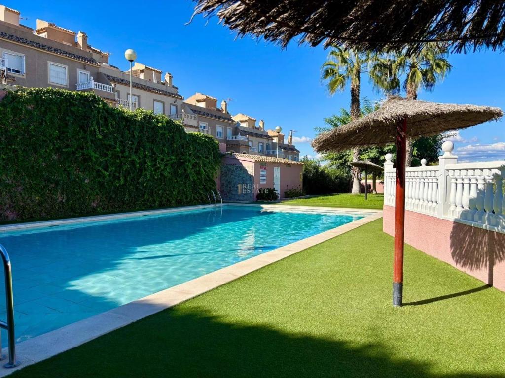 3 bed bungalow in Santa Pola