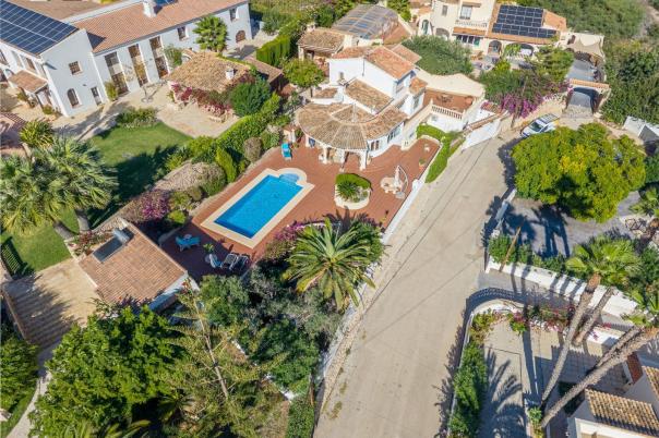 4 bed villa in Moraira