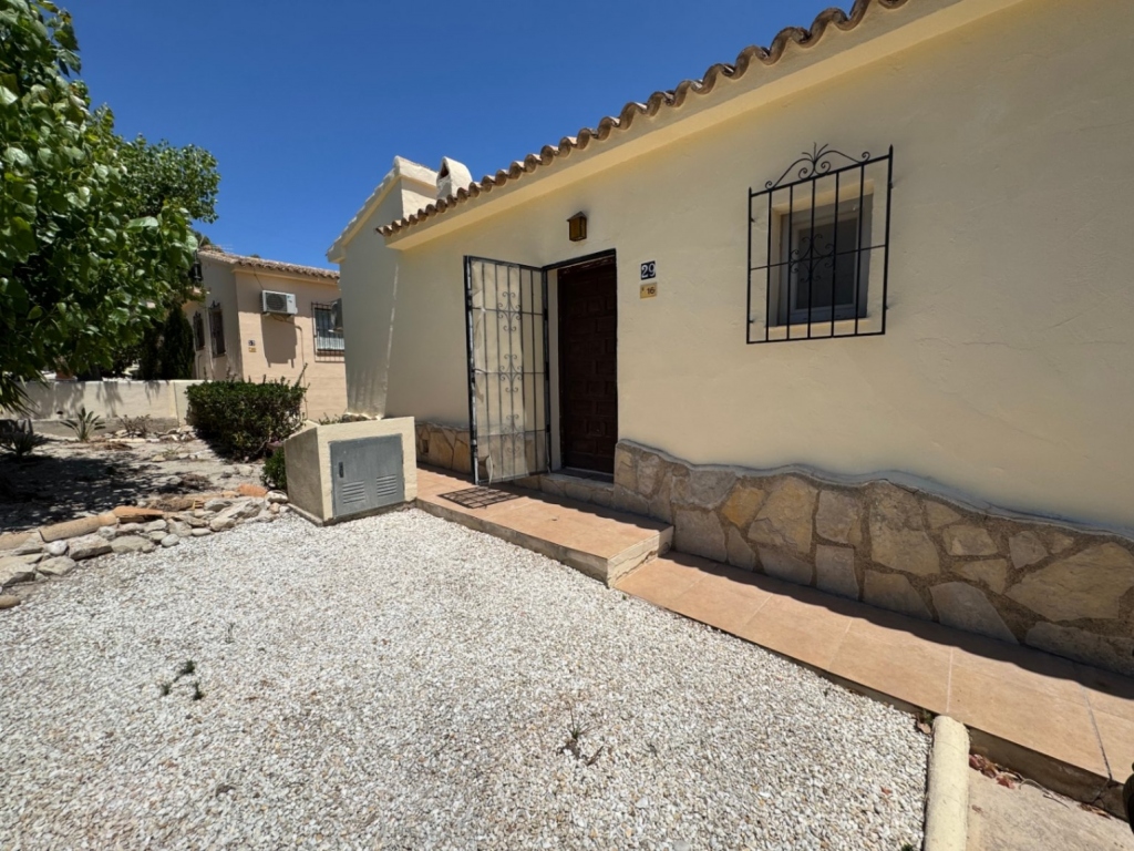 2 bed apartment in Teulada