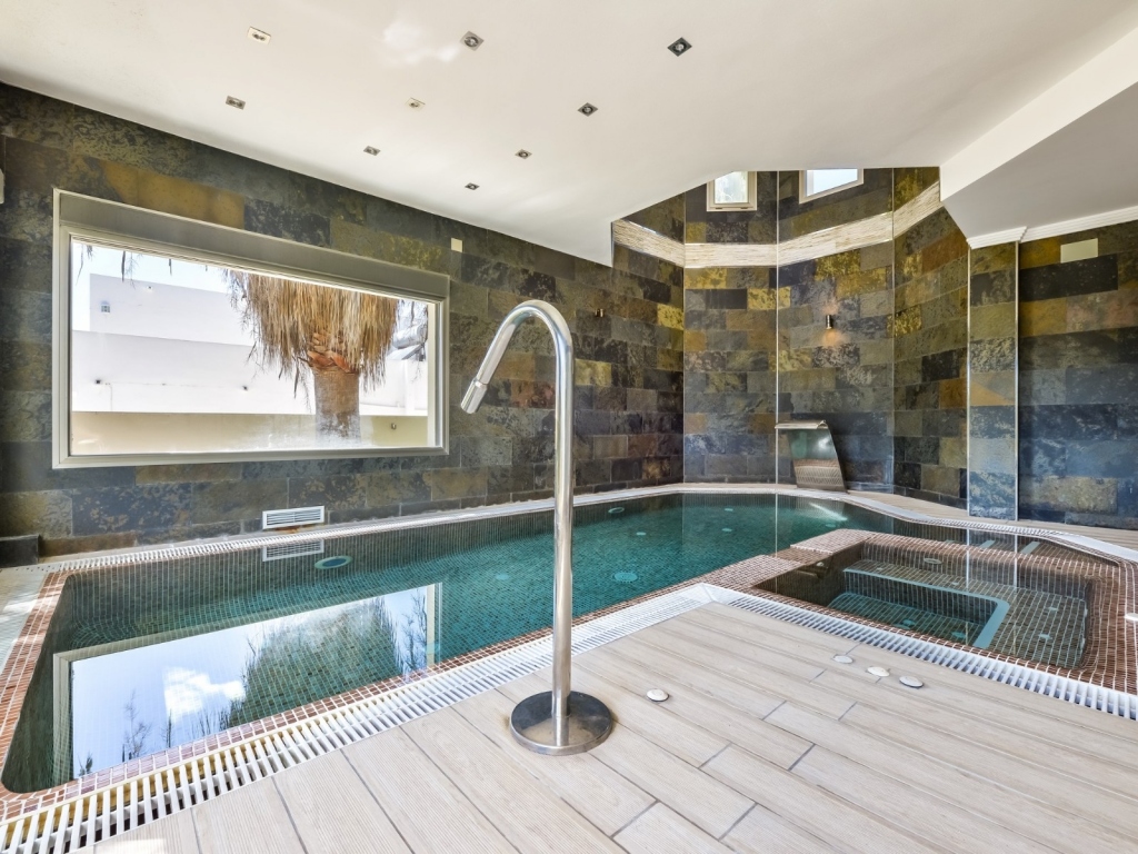 5 bed villa in Benissa