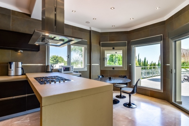 5 bed villa in Benissa