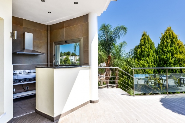 5 bed villa in Benissa