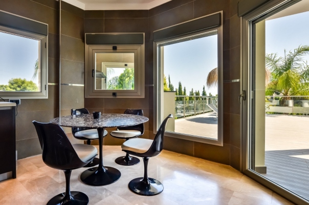 5 bed villa in Benissa