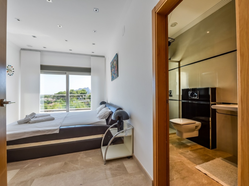 5 bed villa in Benissa