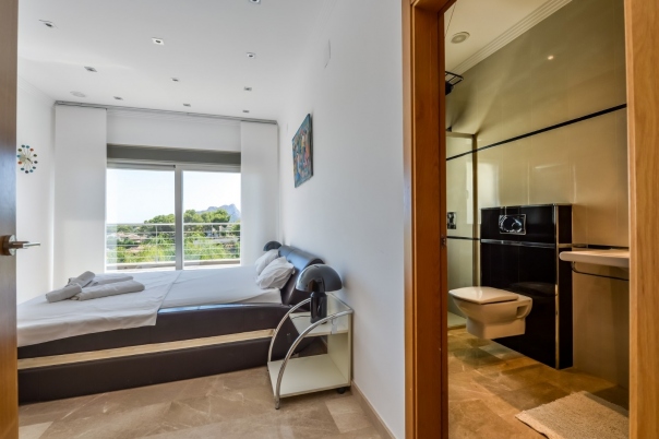 5 bed villa in Benissa