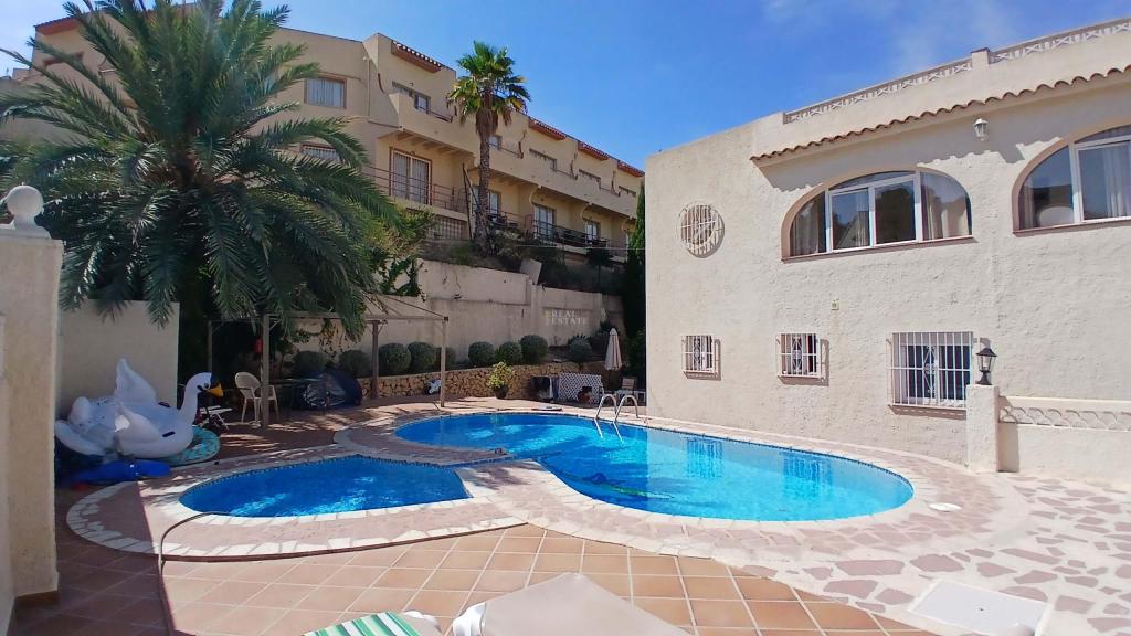 9 bed villa in Alfàs del Pi (l')