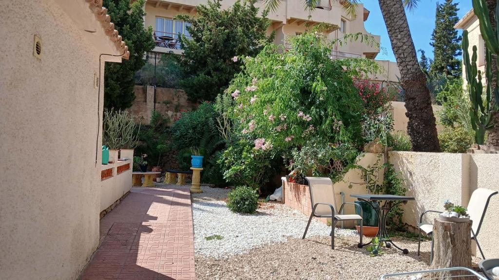 9 bed villa in Alfàs del Pi (l')