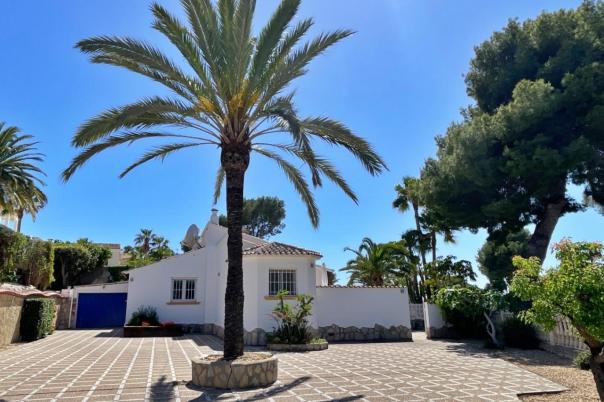 3 bed villa in Moraira
