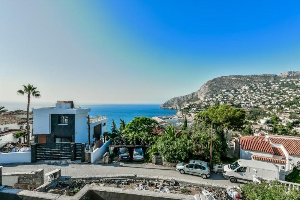 6 bed villas in Calpe