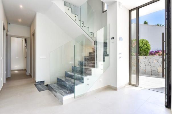 6 bed villas in Calpe