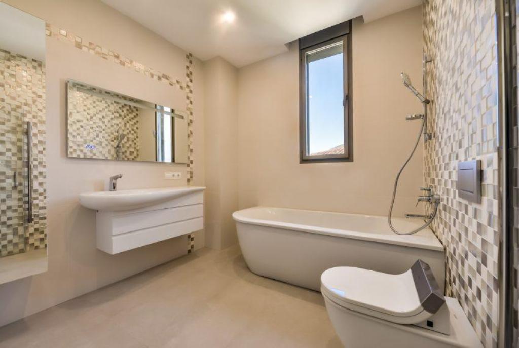 6 bed villas in Calpe