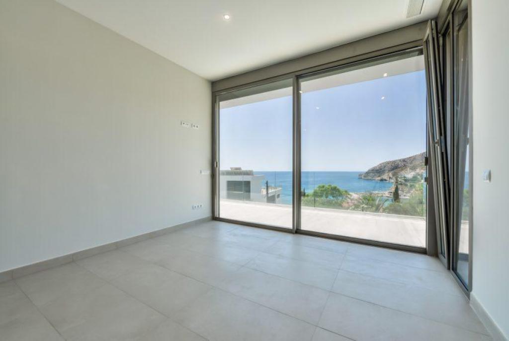 6 bed villas in Calpe