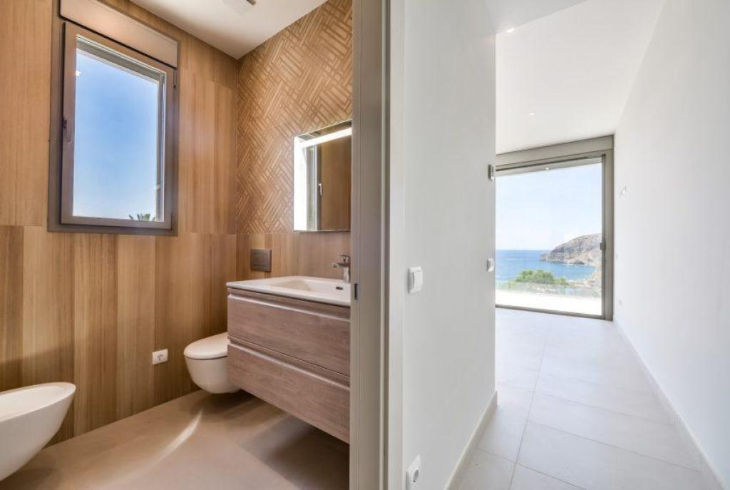6 bed villas in Calpe
