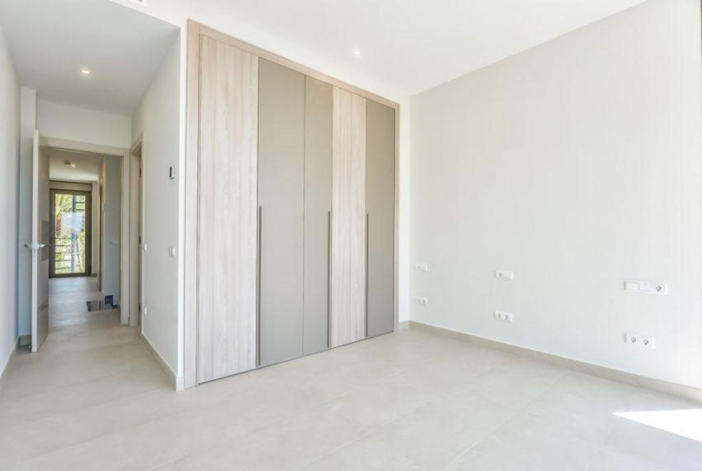 6 bed villas in Calpe