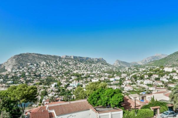 6 bed villas in Calpe