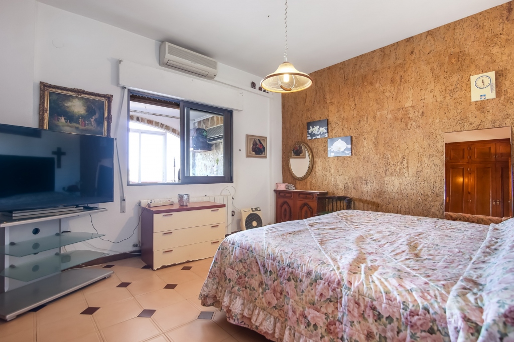 7 bed villa in Denia