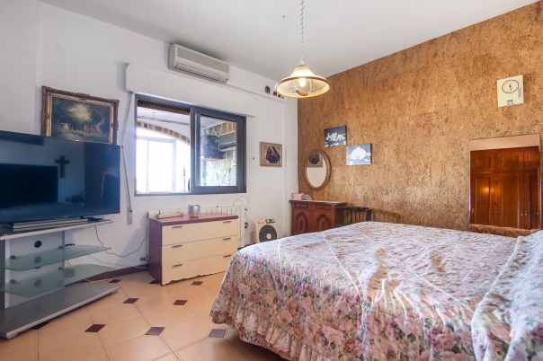 7 bed villa in Denia