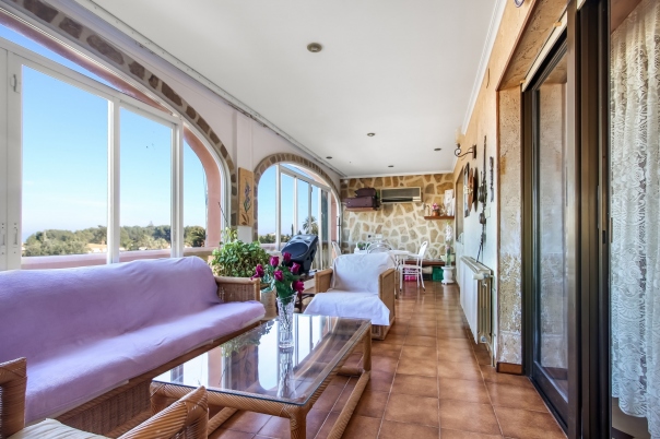 7 bed villa in Denia