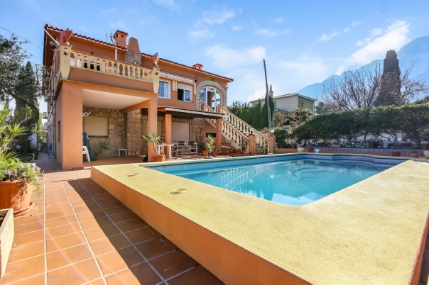 7 bed villa in Denia