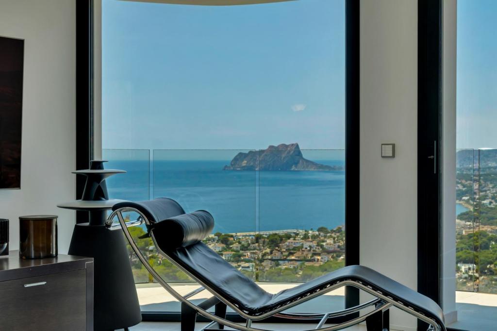 4 bed villas in Moraira