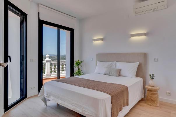 4 bed villas in Moraira