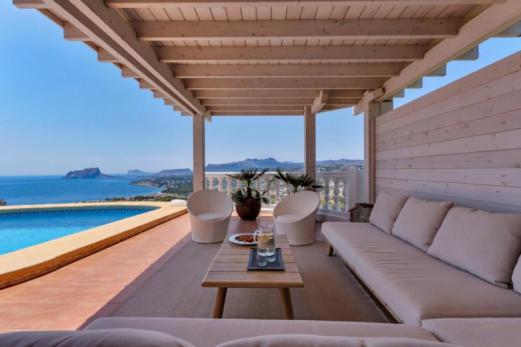 4 bed villas in Moraira