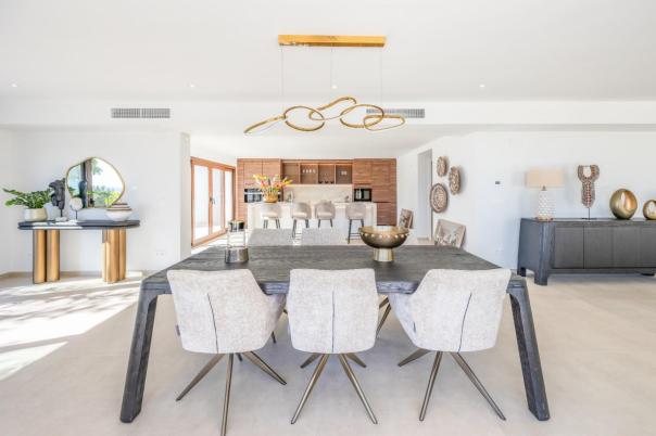 5 bed villa in Alfaz del Pi