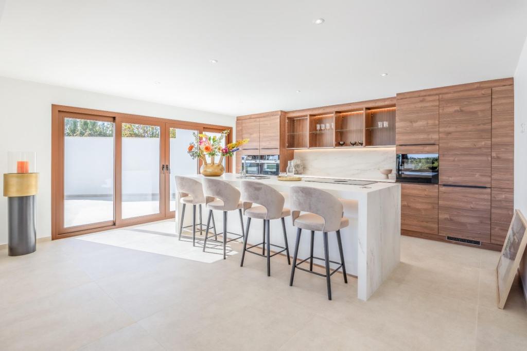 5 bed villa in Alfaz del Pi