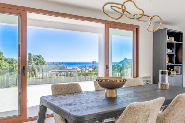 5 bed villa in Alfaz del Pi