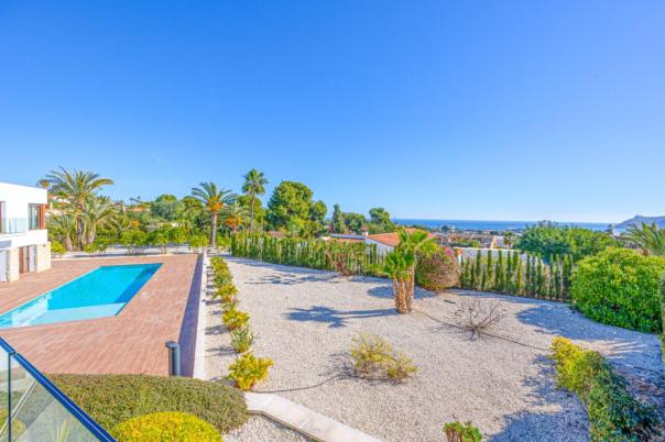 5 bed villa in Alfaz del Pi