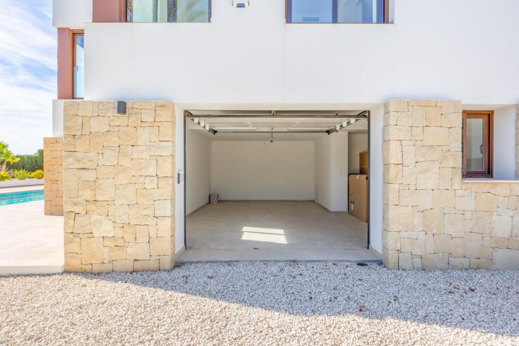 5 bed villa in Alfaz del Pi