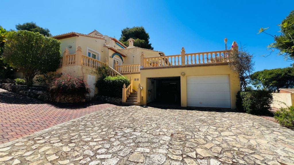 4 bed villa in Moraira