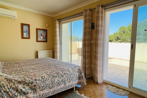 4 bed villa in Moraira