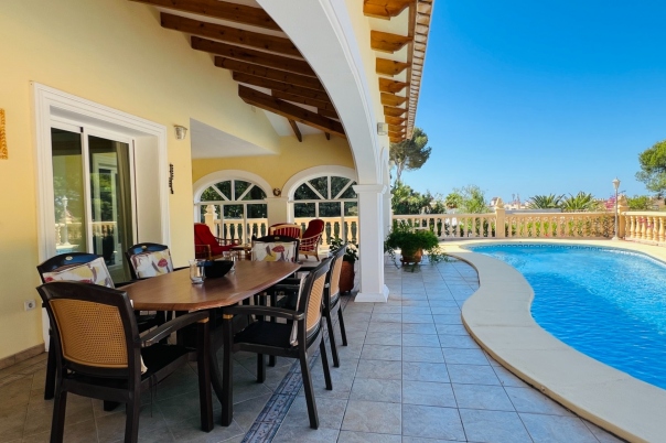 4 bed villa in Moraira