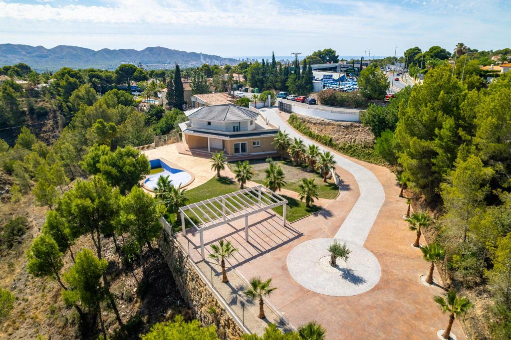 4 bed villa in La Nucía