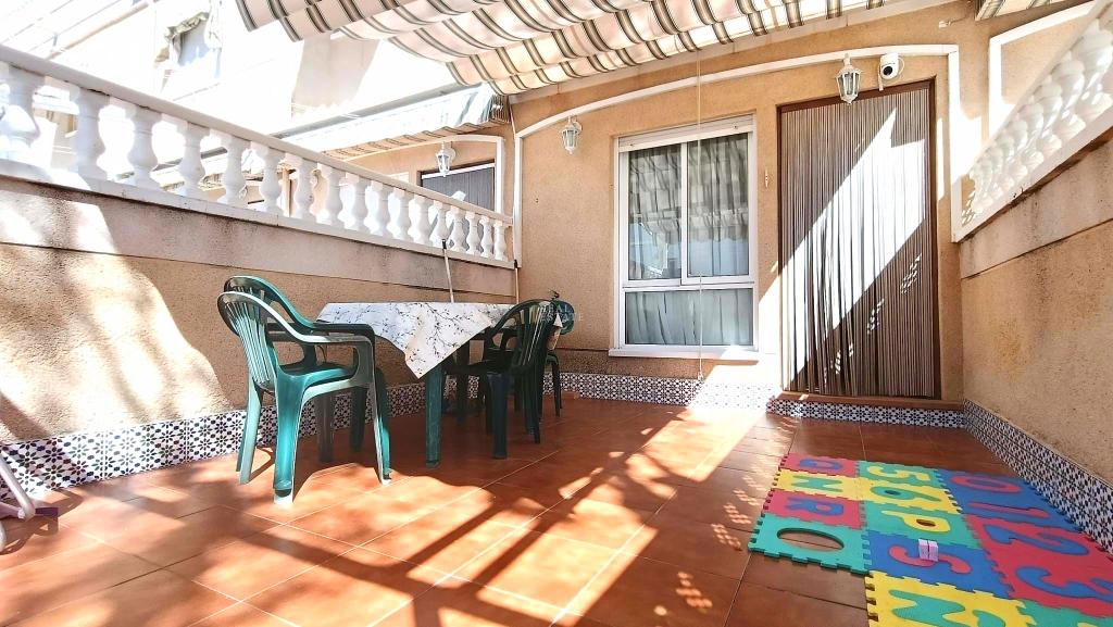 4 bed bungalow in Santa Pola
