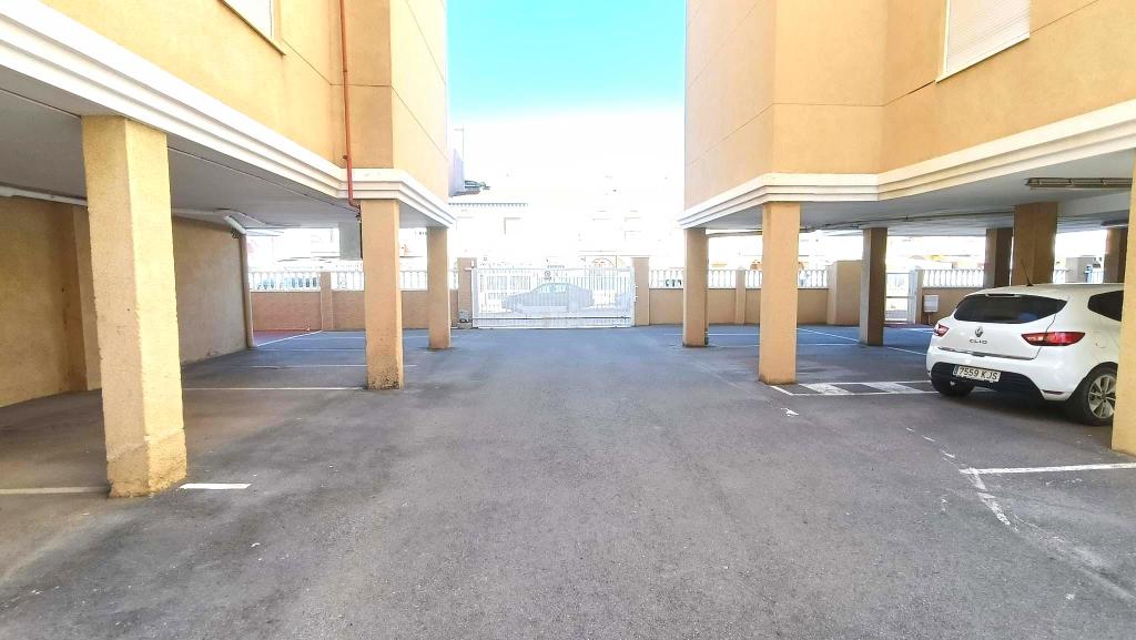 4 bed bungalow in Santa Pola