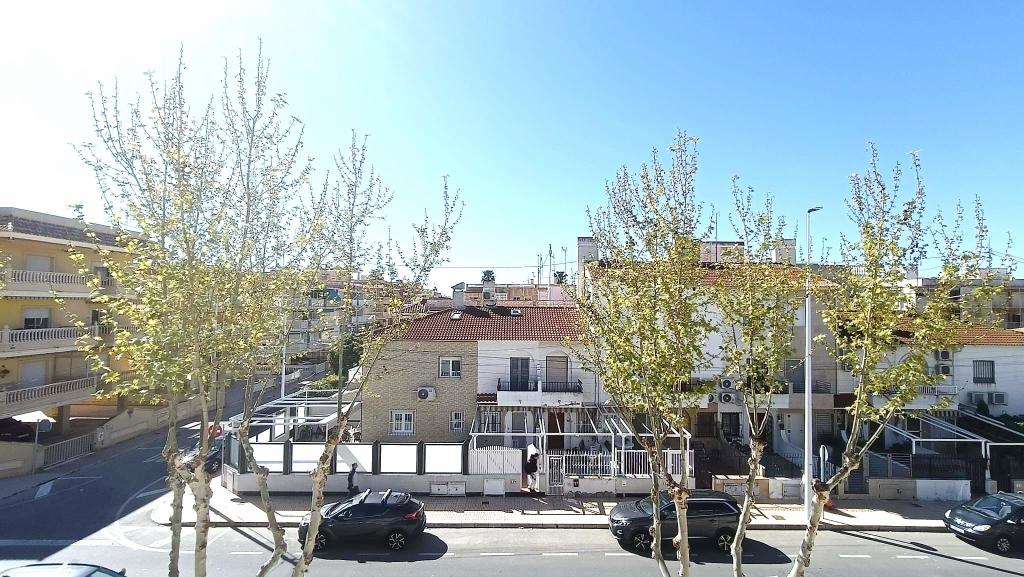 4 bed bungalow in Santa Pola