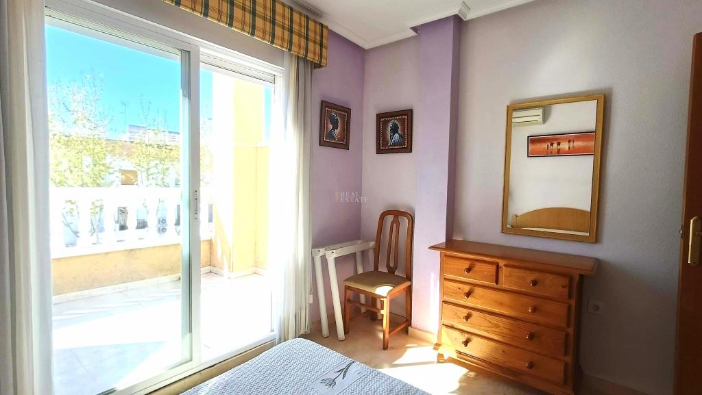 4 bed bungalow in Santa Pola