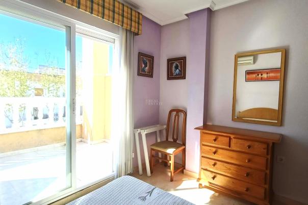 4 bed bungalow in Santa Pola