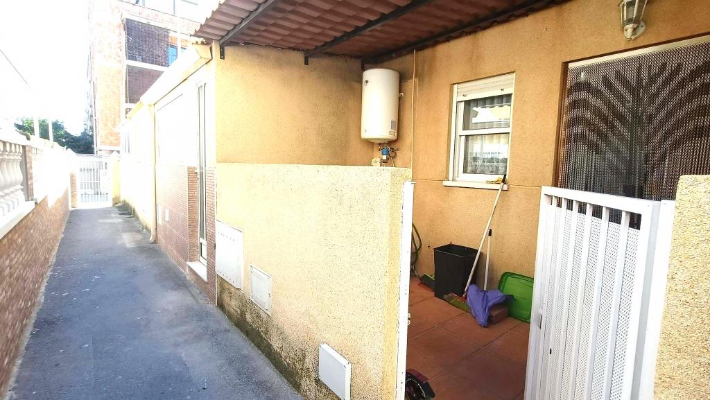 4 bed bungalow in Santa Pola