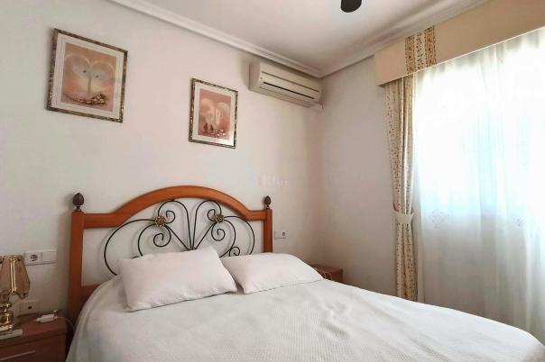 4 bed bungalow in Santa Pola