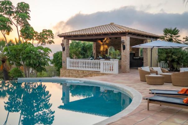 7 bed villa in La Nucía