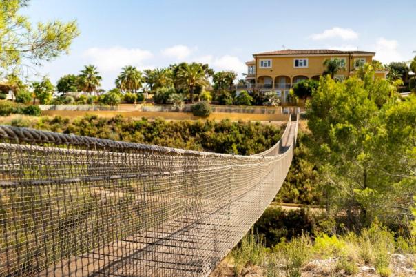 7 bed villa in La Nucía