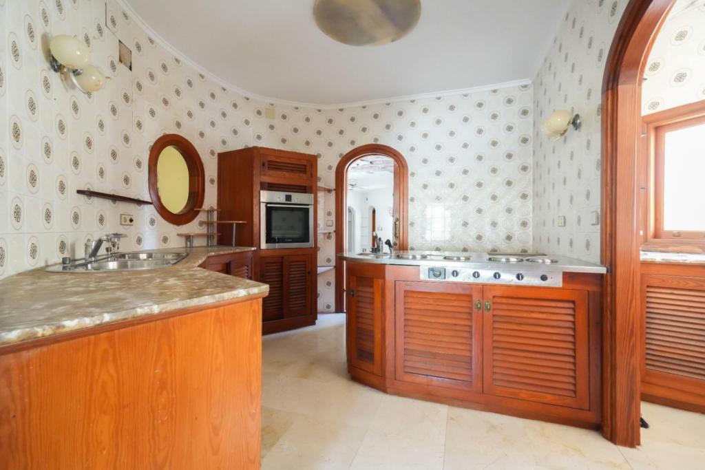 5 bed villa in Moraira
