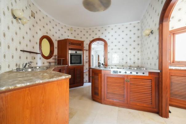5 bed villa in Moraira