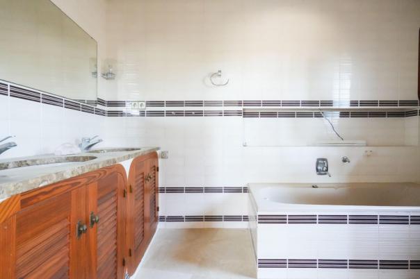 5 bed villa in Moraira