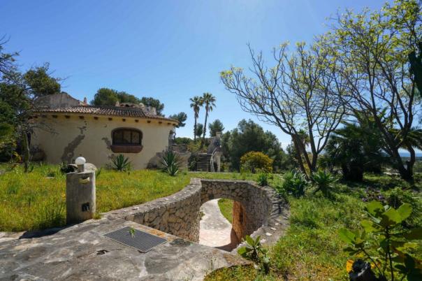 5 bed villa in Moraira